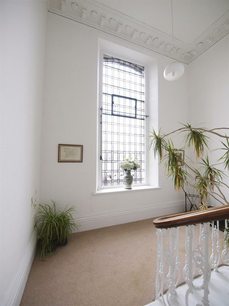 Ivywell Road — photo 2