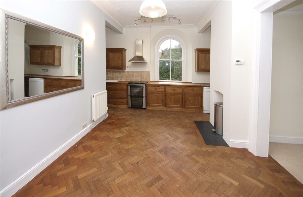 Ivywell Road — photo 3