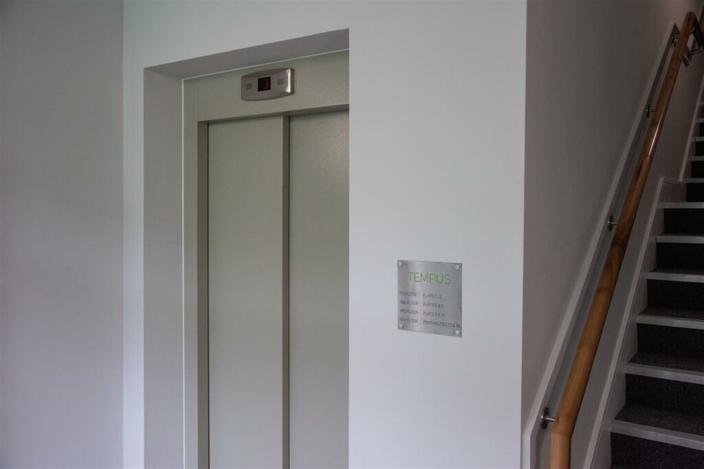 Whiteladies Road — photo 11