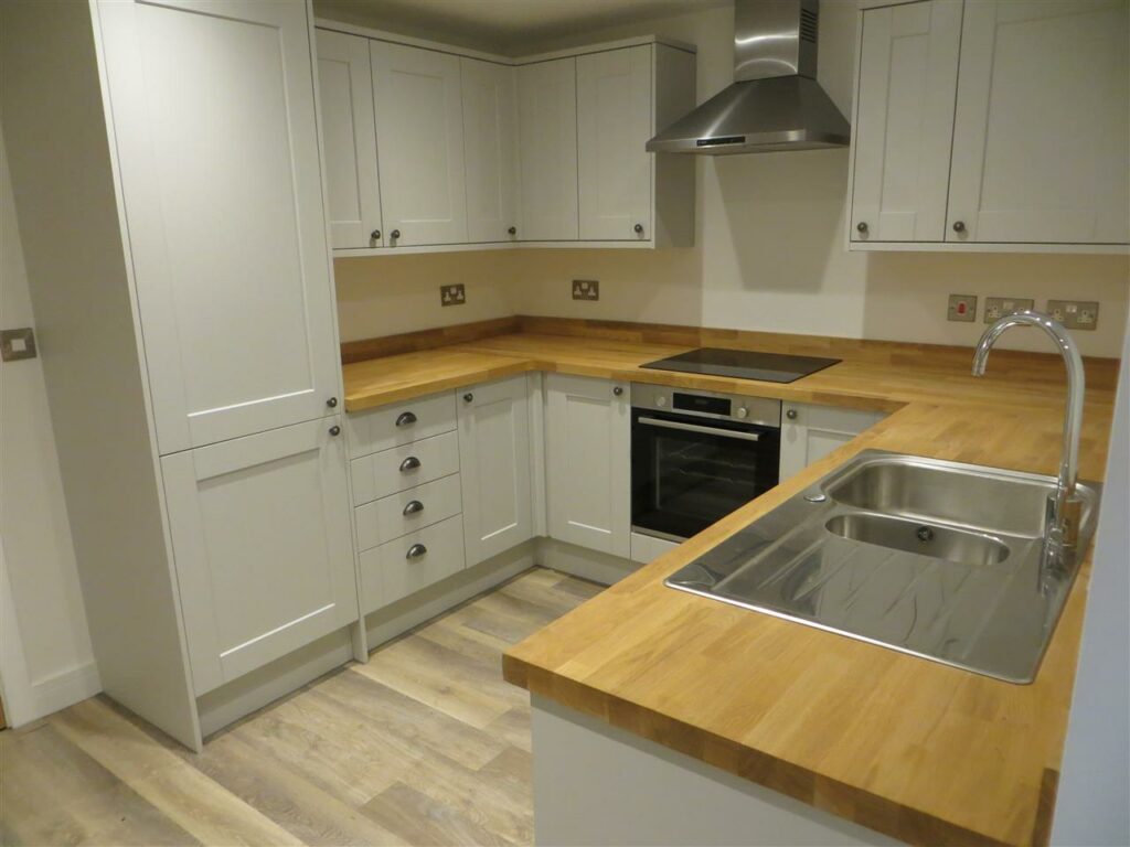 Kings Court Cottages — photo 4