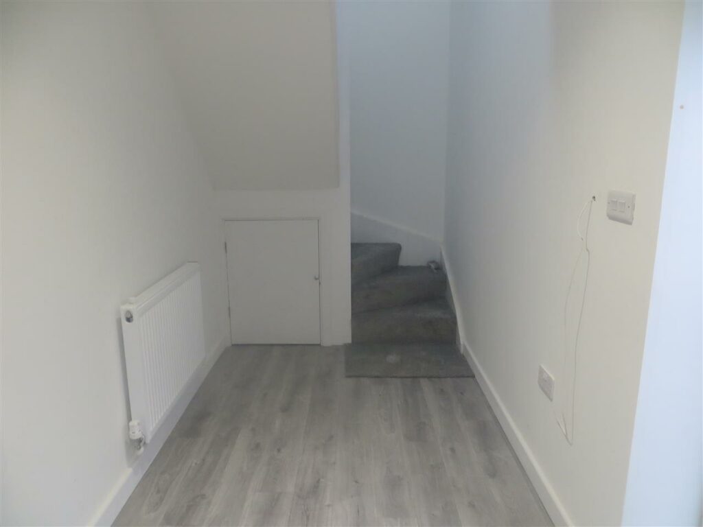 Beryl Grove — photo 4