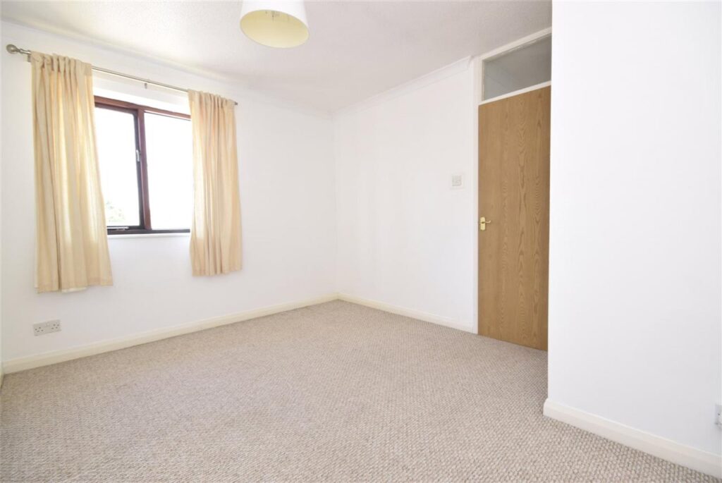 Godfrey Court — photo 4