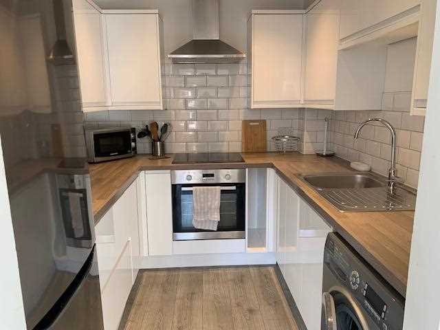 Barbara Court, Bedminster